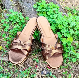 Copper Criss Cross Flats