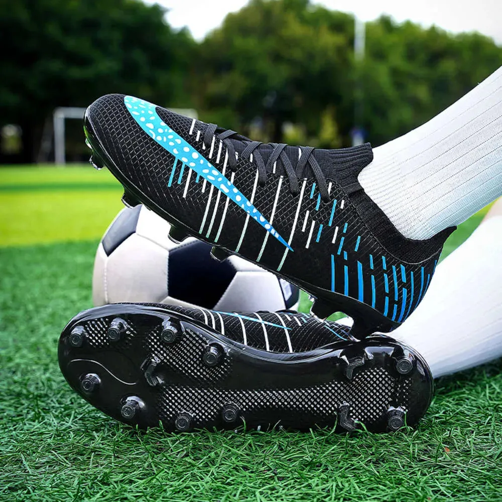 Hot selling Non-slip breathable Wholesale Soccer Waterproof Football Boots Shoes Cleats