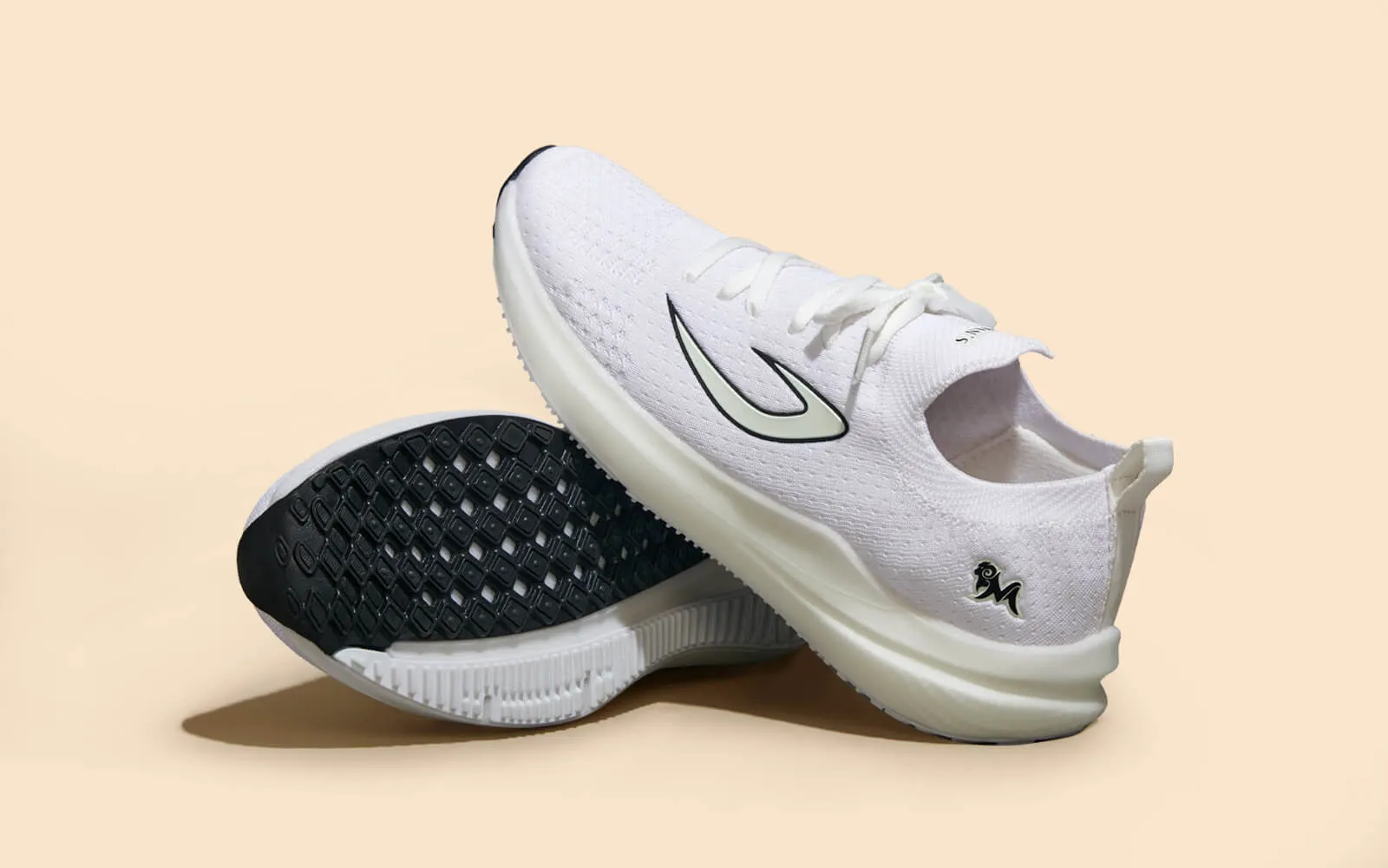 Whoosh Lite Sneakers : White